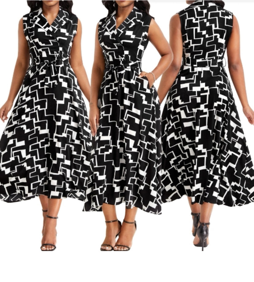 Black/White Sleeveless Dress